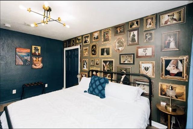 2705 N OAKDALE AVENUE, Tampa, FL 33602