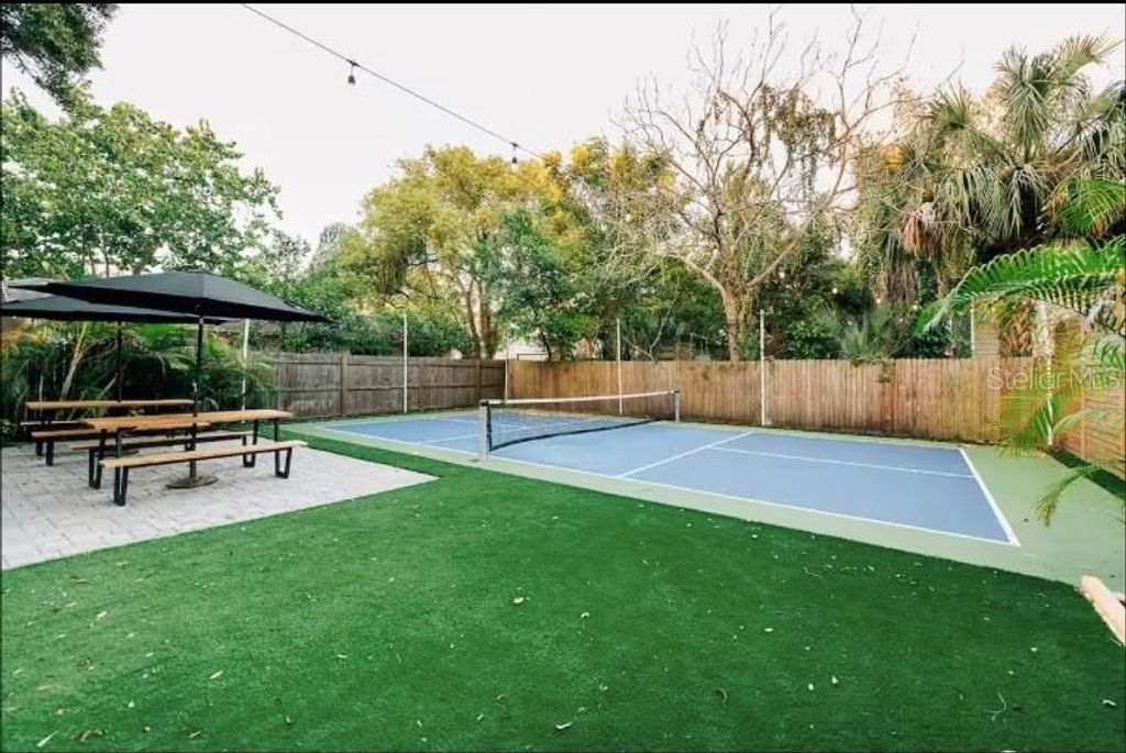 2705 N OAKDALE AVENUE, Tampa, FL 33602