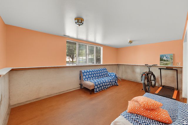 1281 N CAROUSEL ST, Salt Lake City, UT 84116