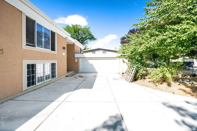 1281 N CAROUSEL ST, Salt Lake City, UT 84116