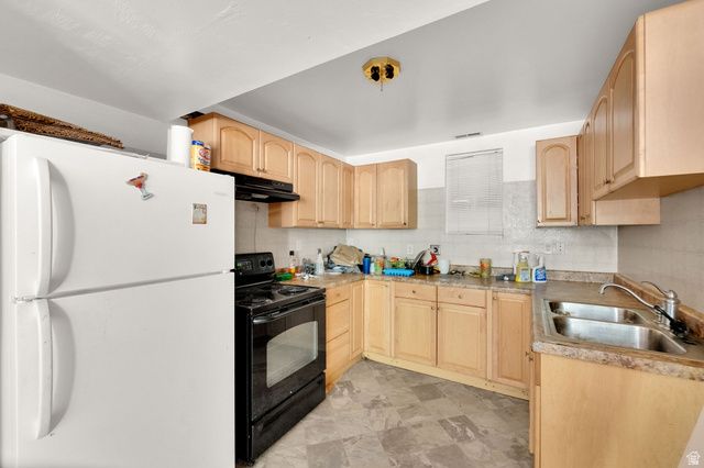 1281 N CAROUSEL ST, Salt Lake City, UT 84116