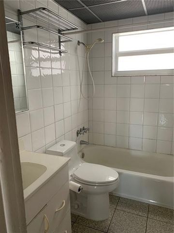 525 MERIDIAN Avenue 306, Miami Beach, FL 33139