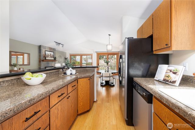 6511 26th Avenue NW, Seattle, WA 98117