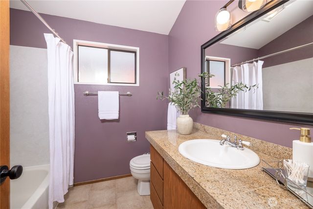 6511 26th Avenue NW, Seattle, WA 98117