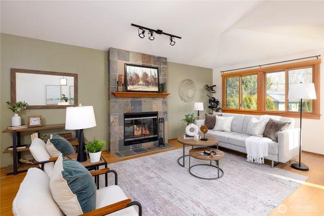 6511 26th Avenue NW, Seattle, WA 98117