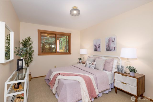 6511 26th Avenue NW, Seattle, WA 98117