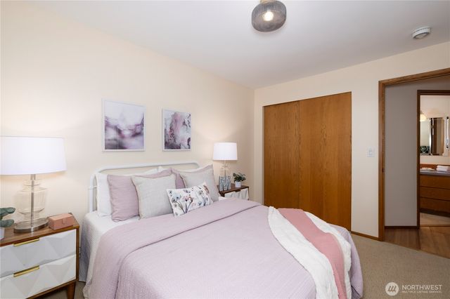 6511 26th Avenue NW, Seattle, WA 98117