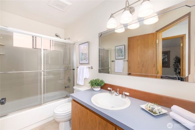 6511 26th Avenue NW, Seattle, WA 98117