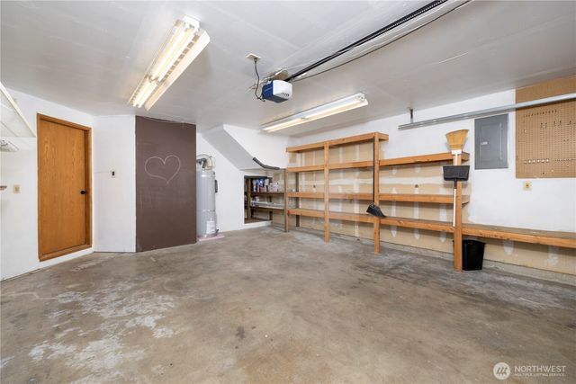 6511 26th Avenue NW, Seattle, WA 98117