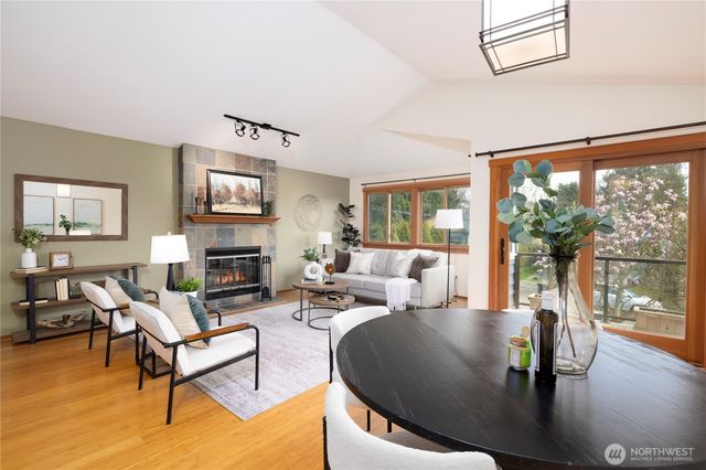 6511 26th Avenue NW, Seattle, WA 98117