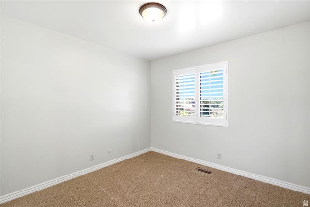 330 PIN OAK LN, Kaysville, UT 84037