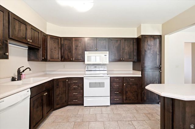 330 PIN OAK LN, Kaysville, UT 84037