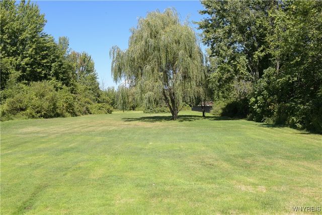 3007 Krueger Road, Wheatfield, NY 14120