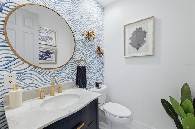 19 N CAYMAN ISLES BOULEVARD, Englewood, FL 34223