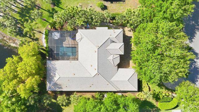 19 N CAYMAN ISLES BOULEVARD, Englewood, FL 34223