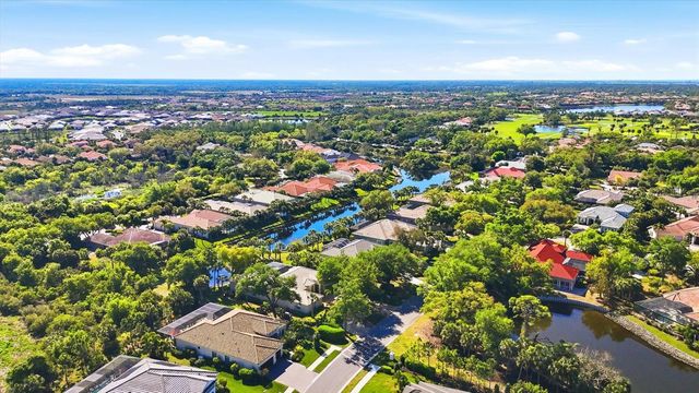 19 N CAYMAN ISLES BOULEVARD, Englewood, FL 34223