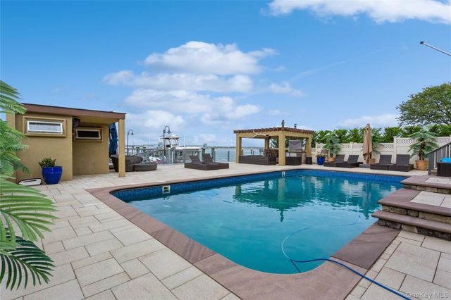 319 Harbor Drive, Lido Beach, NY 11561