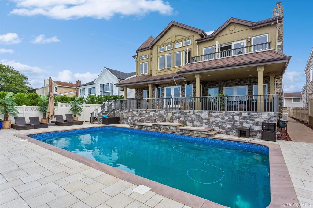 319 Harbor Drive, Lido Beach, NY 11561