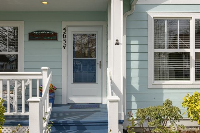 5634 Applewood Drive, Ferndale, WA 98248