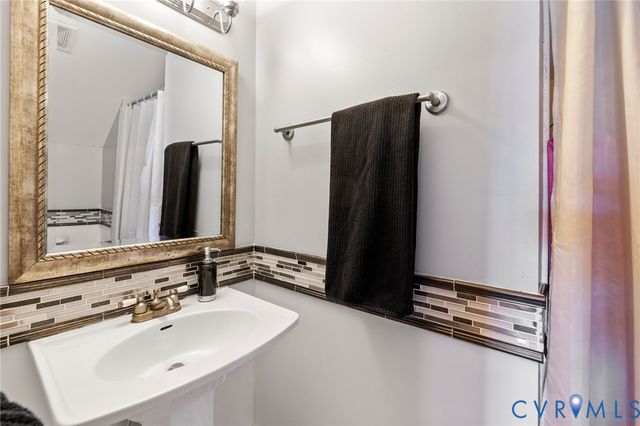 1518 Lundy Ter, Chesterfield, VA 23114