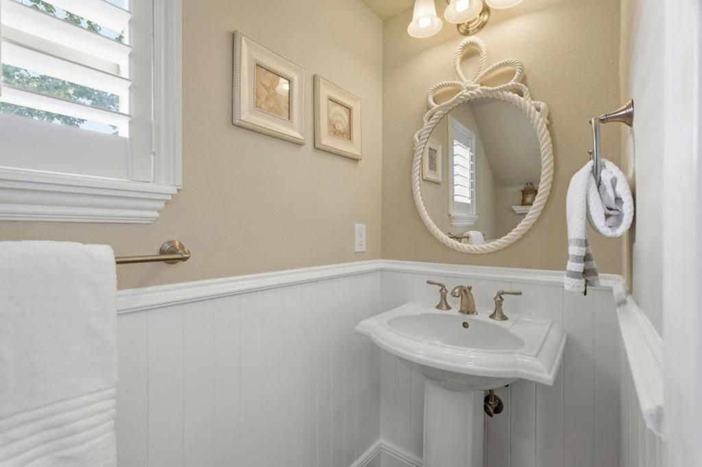 Image 16 of property listing at 3997 Chamberer Drive, San Jose, CA 95135