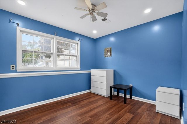 21 Ash Rd, Edison Twp., NJ 08817