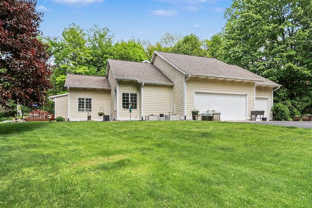 14761 Trillium Drive, Augusta, MI 49012