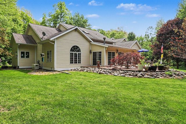 14761 Trillium Drive, Augusta, MI 49012