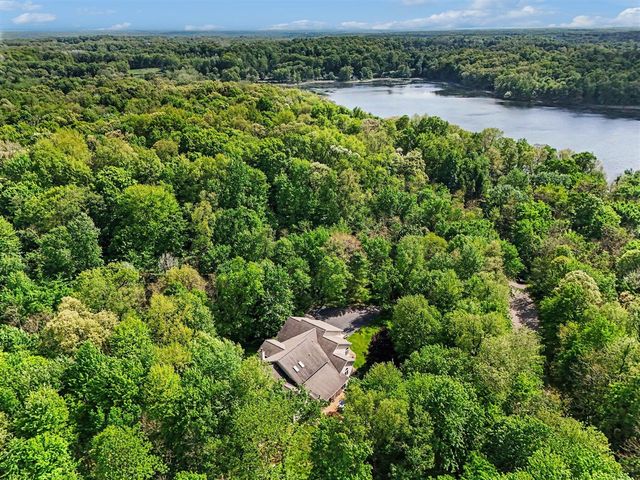 14761 Trillium Drive, Augusta, MI 49012