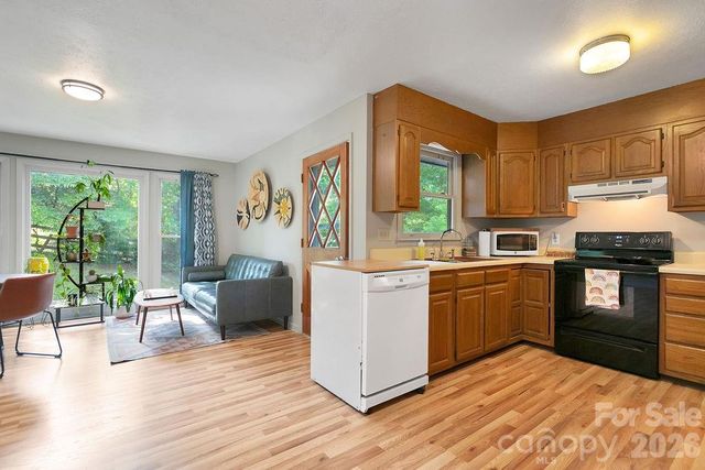 113 Byrd Lane, Brevard, NC 28712