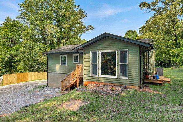 113 Byrd Lane, Brevard, NC 28712
