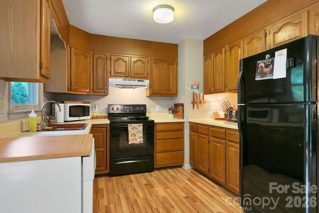 113 Byrd Lane, Brevard, NC 28712