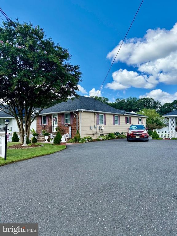 3007 HADDONFIELD RD, PENNSAUKEN, NJ 08110 — exterior