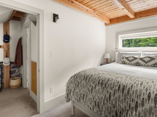 117 Osgood Hill Road, Essex, VT 05452