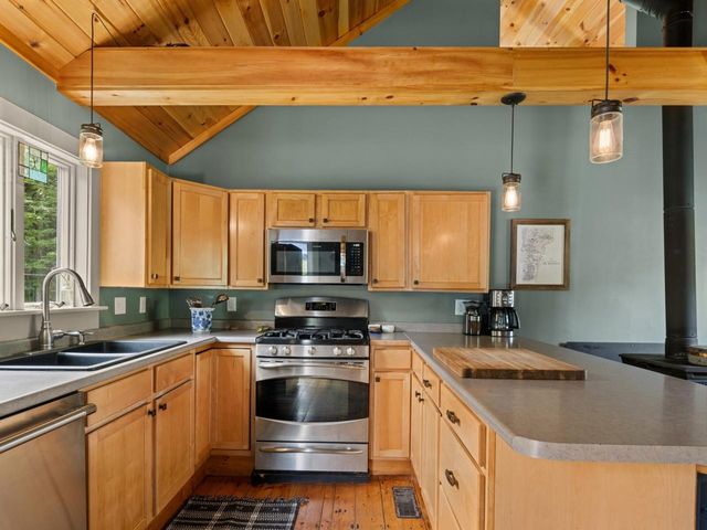 117 Osgood Hill Road, Essex, VT 05452