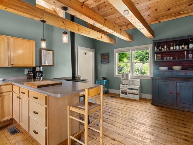 117 Osgood Hill Road, Essex, VT 05452