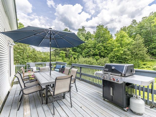 117 Osgood Hill Road, Essex, VT 05452