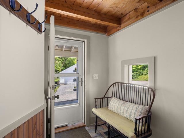 117 Osgood Hill Road, Essex, VT 05452
