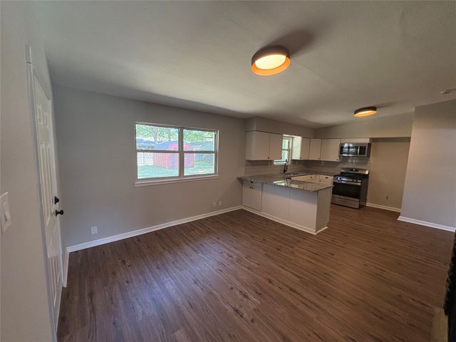 425 W Lamberth Road, Sherman, TX 75092