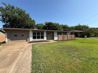 425 W Lamberth Road, Sherman, TX 75092