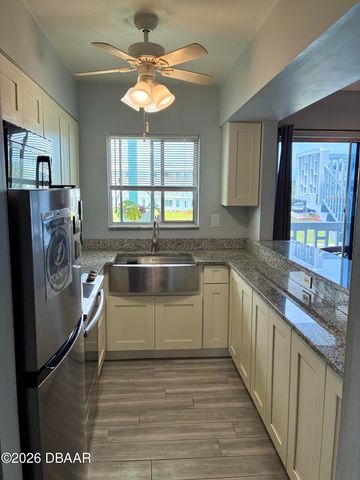 3009 N Halifax Ave Apt A22, Daytona Beach, FL 32118