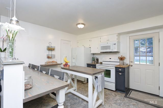 5613 W Kootenai St, Boise, ID 83705