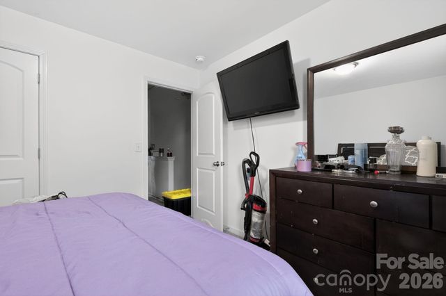 455 Menlo Park Road, Greensboro, NC 27405