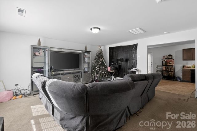 455 Menlo Park Road, Greensboro, NC 27405