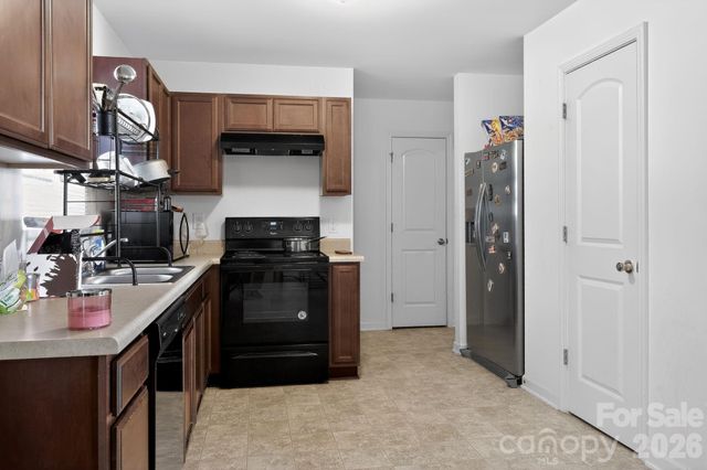 455 Menlo Park Road, Greensboro, NC 27405