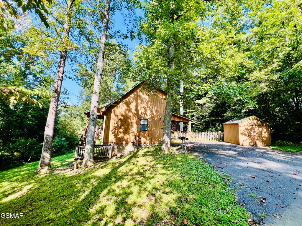 3421 Shelnutt Way, Sevierville, TN 37862