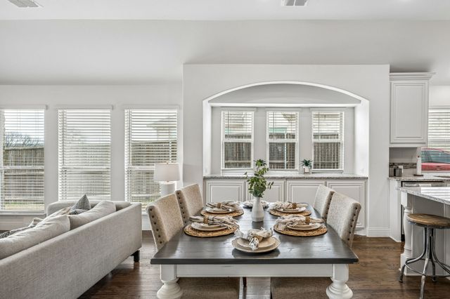 11551 Tanager Lane, Cross Roads, TX 76227