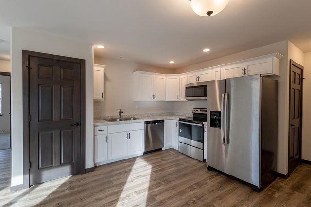 910-920 GREEN PASTURES TRAIL, Plover, WI 54467