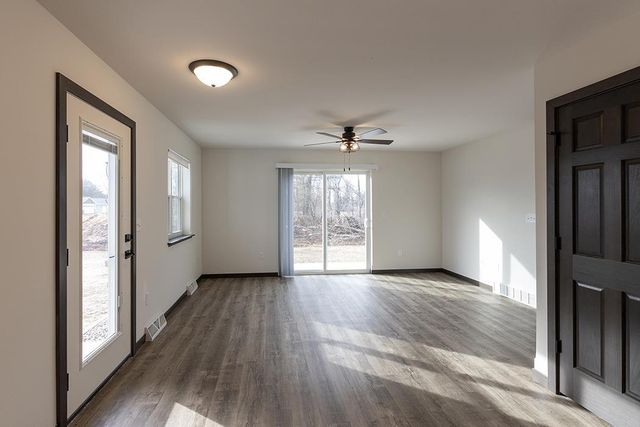 910-920 GREEN PASTURES TRAIL, Plover, WI 54467