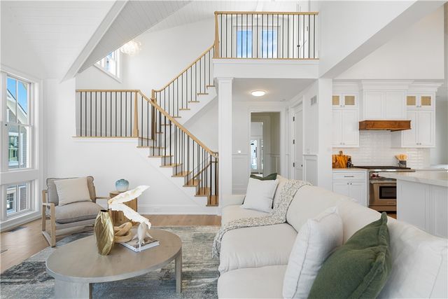 811 Ocean Road, Narragansett, RI 02882